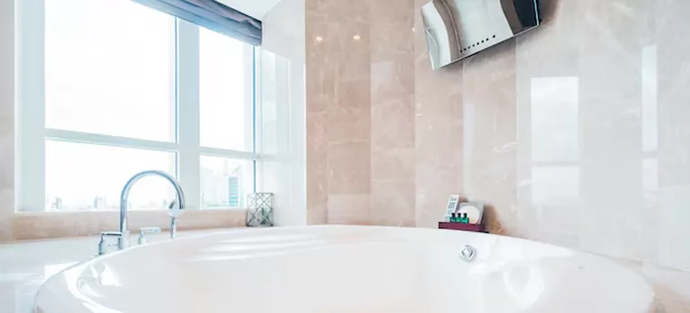 Bathroom Window Coverings in Panama City, FL